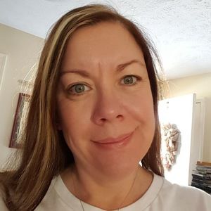 Meet your Posher, Alicia